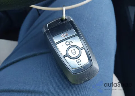 2017 Ford Fusion S из США, поврежденный, VIN 3FA6P0G71HR164531